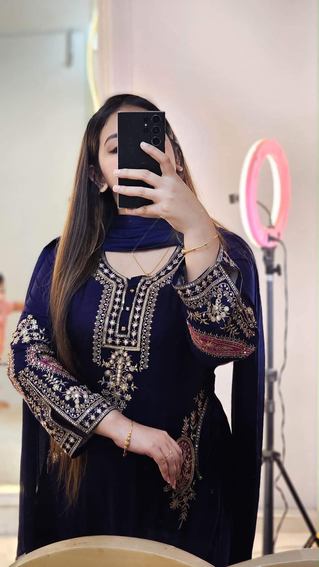 Product Image Loading...